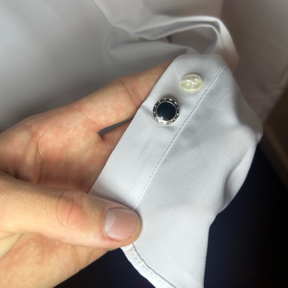 Bruttini Italy embroidered collar white button up longsleeve - Picture 6 of 8